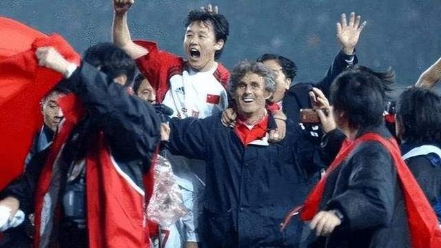 回顾2002世界杯中国队的历史表现-第2张图片-www.211178.com_果博福布斯